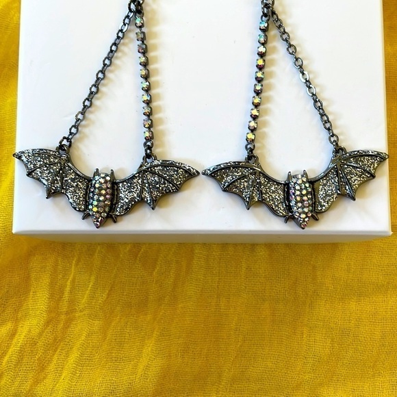 Brand New Betsey Johnson Halloween Sparkly Bats Drop Earrings - Picture 4 of 8
